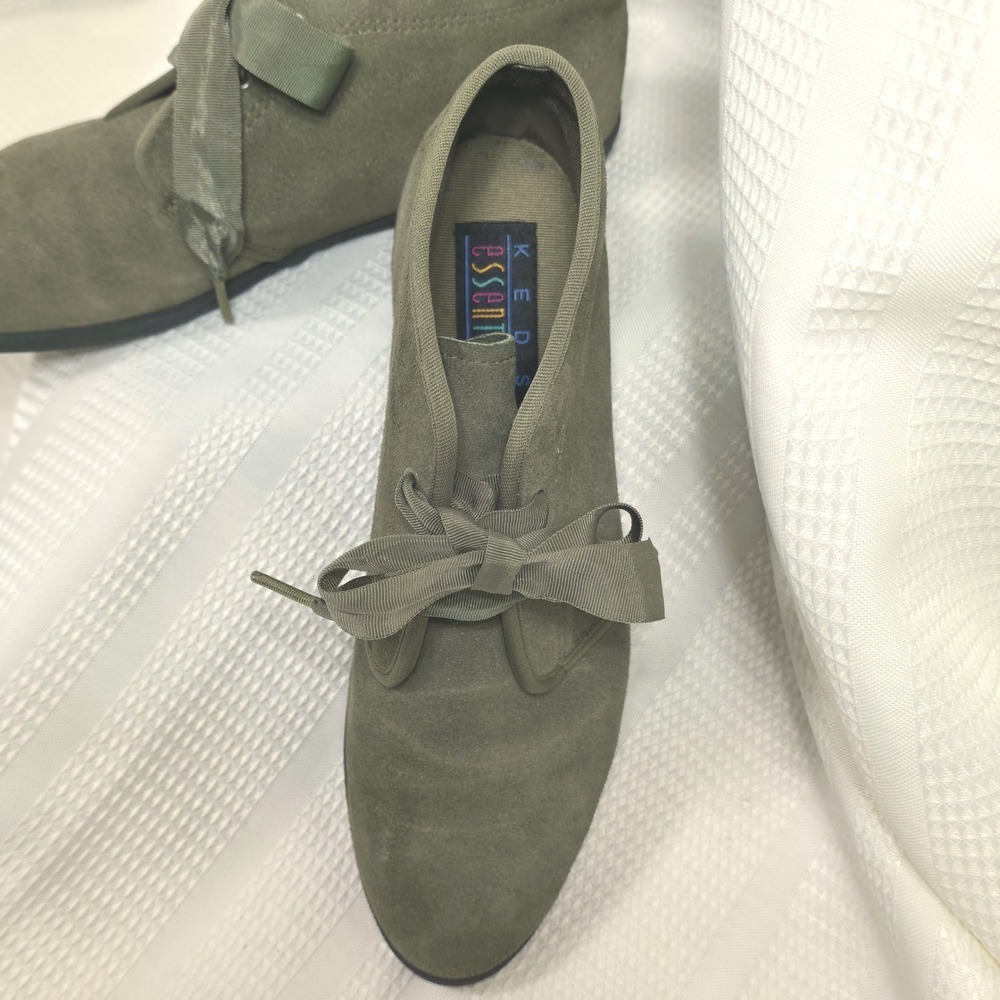 Keds Essentials Olive Green Suede Ribbon Lace Chukka Ankle Boots Vintage 8M